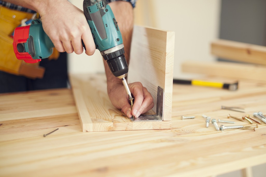 збірка меблів київ